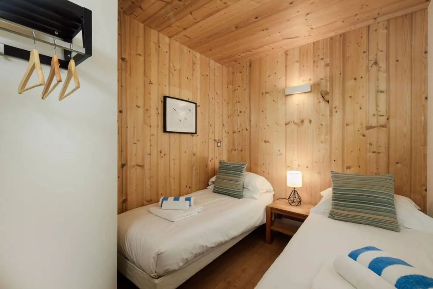 Central Morzine 3 Bed Apartment With Jacuzzi